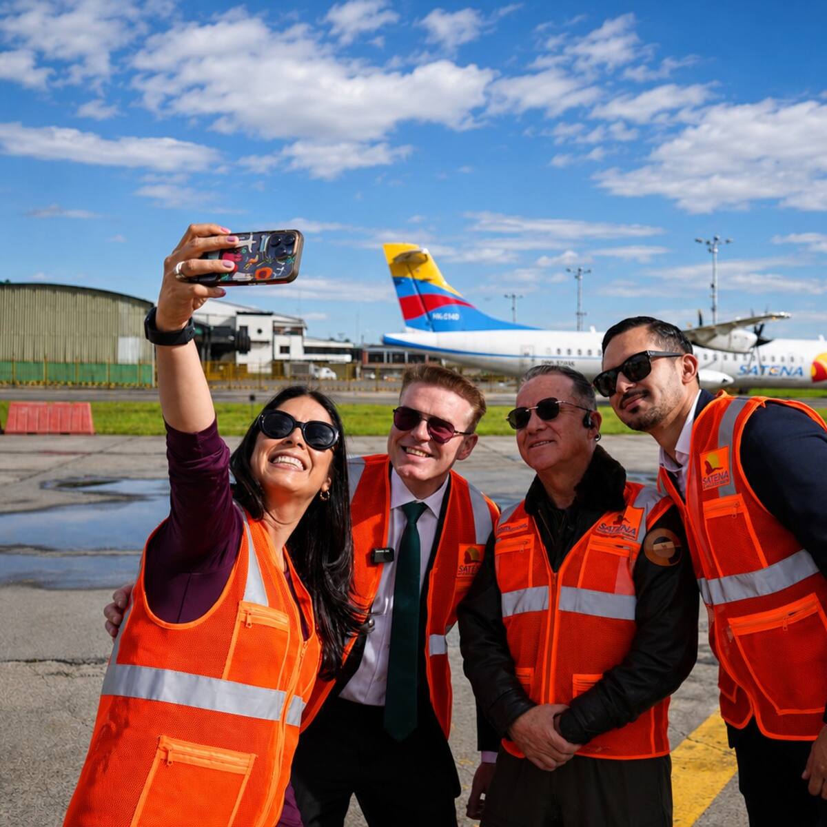 ¿Más aviones para SATENA? la aerolínea piensa en ampliar su flota tras visita de David Houlihan
