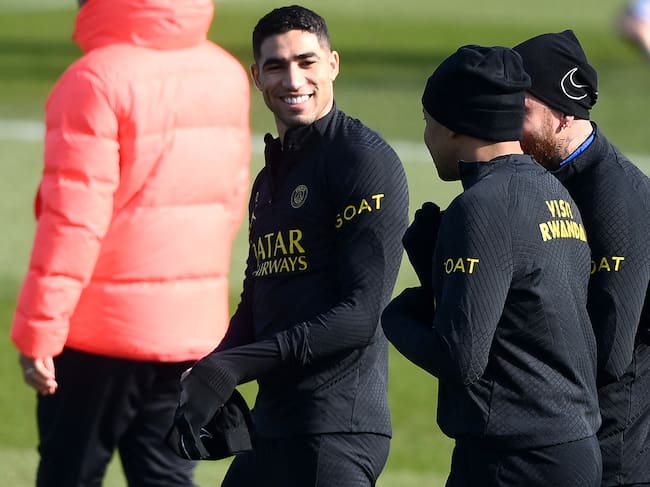 Achraf Hakimi en entrenamiento del PSG. (Photo by Franck FIFE / AFP) (Photo by FRANCK FIFE/AFP via Getty Images)