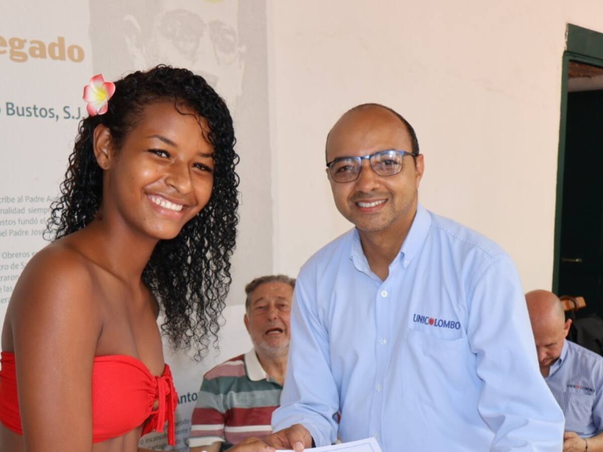 En Cartagena mujeres de La Boquilla fueron certificadas por Unicolombo