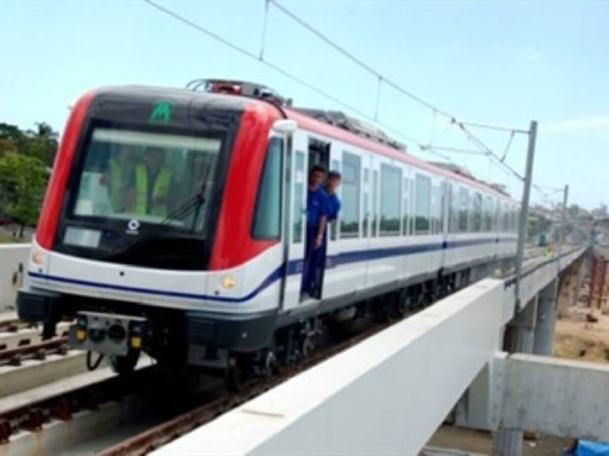 El Presidente Uribe se compromete a dejar lista la financiación del Metro