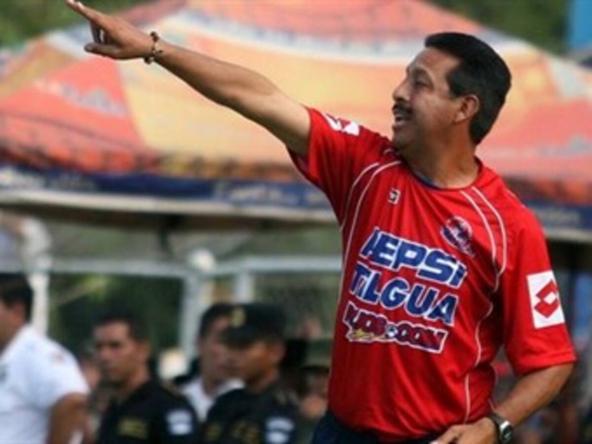 Técnico de Guatemala: 'Es un honor enfrentar a una gran selección como Colombia'