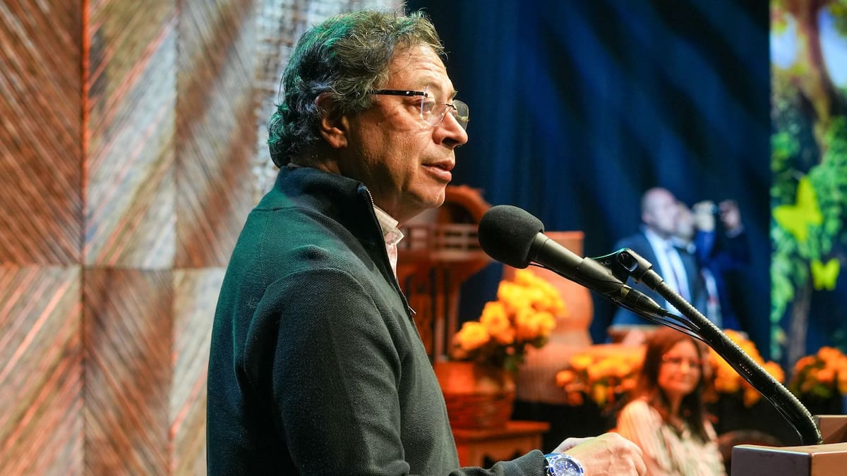 “Todas las empresas de seguridad inscritas en Superintendencia deben ser reexaminadas”: Petro