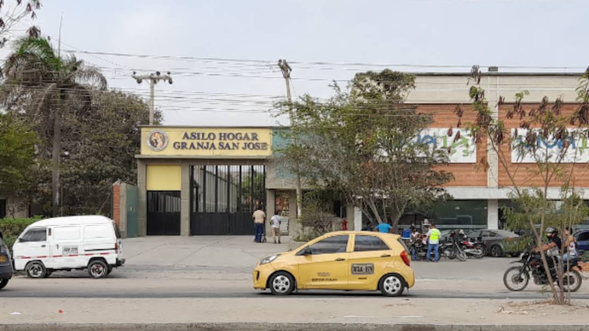 “Nuestros abuelitos son como familia”: el dolor tras el incendio en el hogar San José