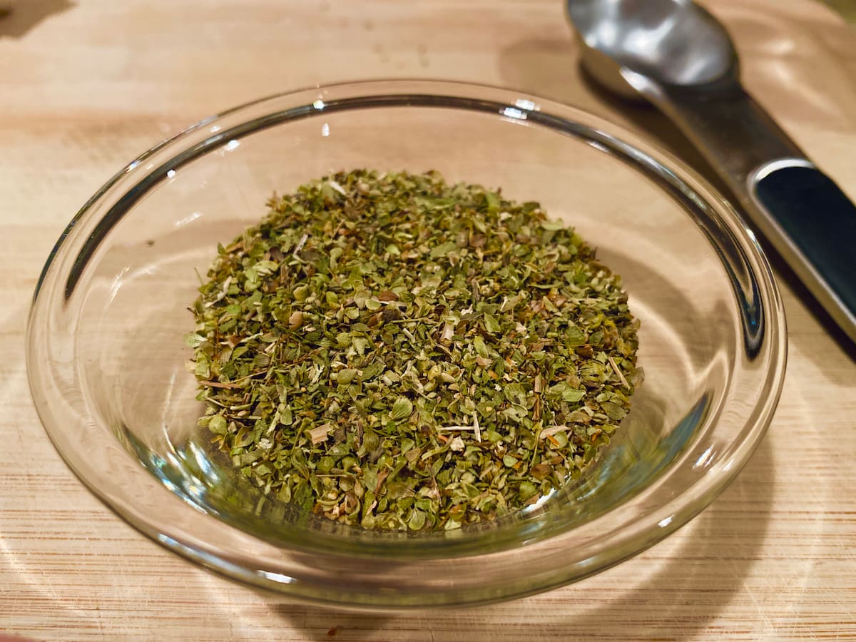 Esta es la hierba que ayuda a producir colágeno en el cuerpo: cómo consumirla