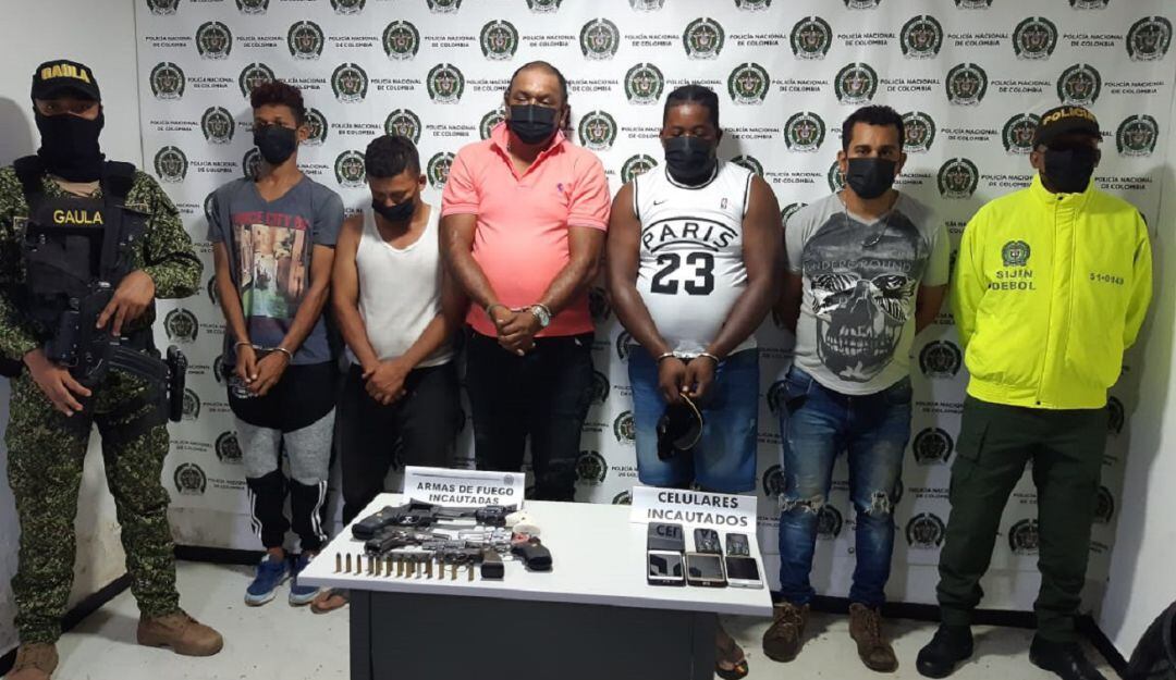 La Policía capturó a cinco hombres, entre ellos alias ‘Tiro Loco’ quien sería el cabecilla del grupo delincuencial en la zona