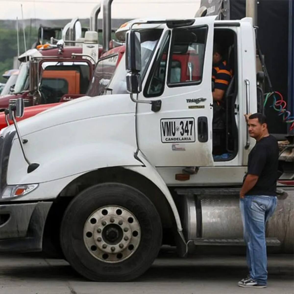 Transportadores anuncian bloqueo indefinido en la vía Medellín–Quibdó. ¿Por qué?