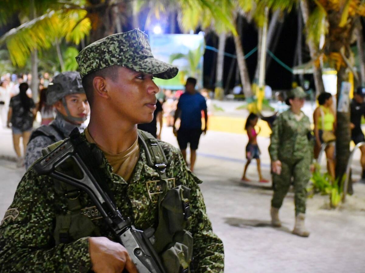 Armada de Colombia comprometidos con la seguridad electoral