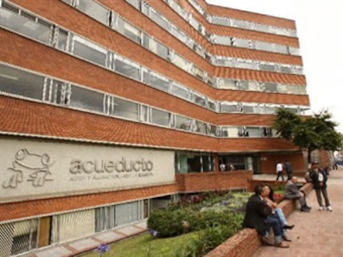 Es inoportuna la compra de recolectores de basura por parte del Acueducto: Contraloría