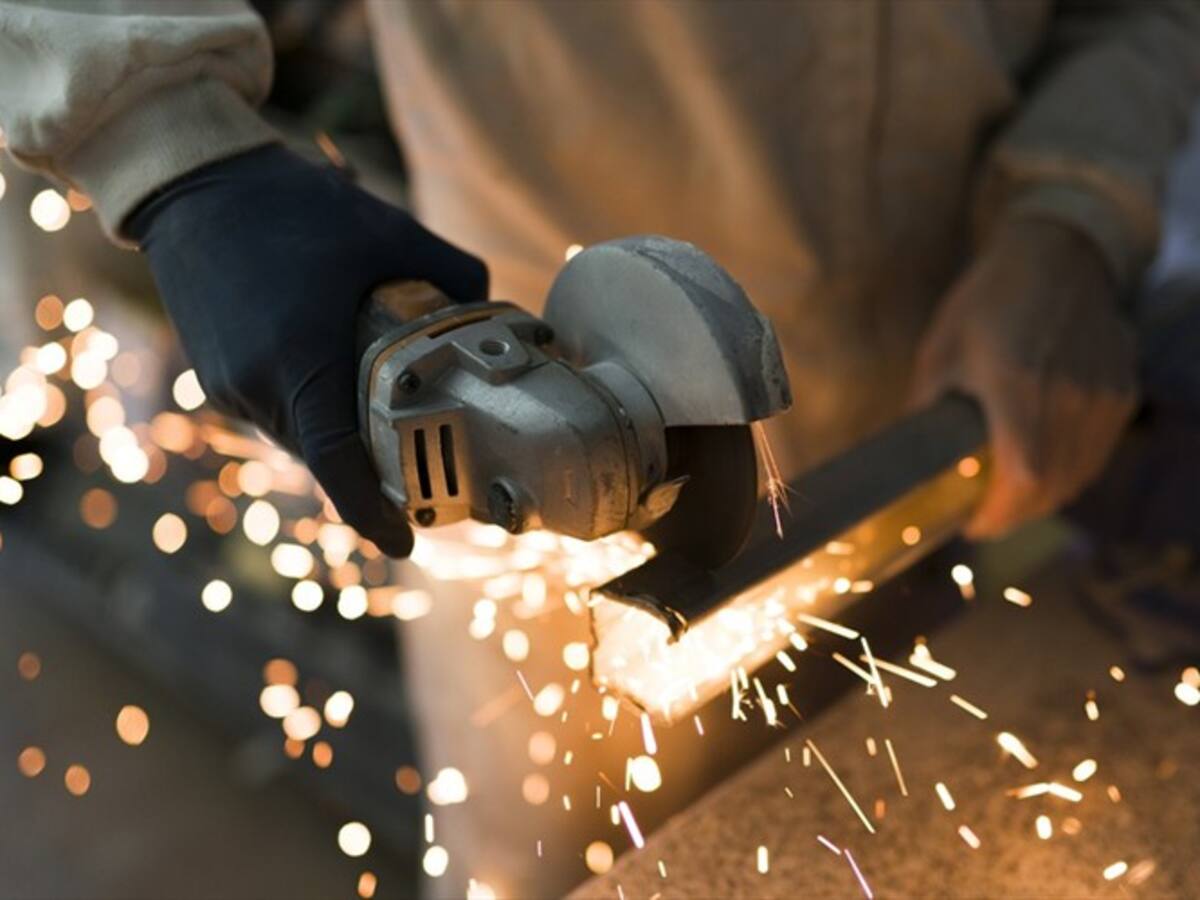 Constructor denuncia que canceló proyecto de vivienda social por falta de acero