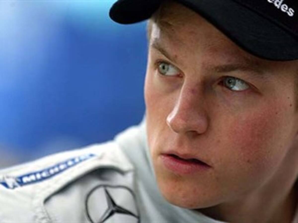 Kimi Raikkonen regresará a la Fórmula Uno en 2012