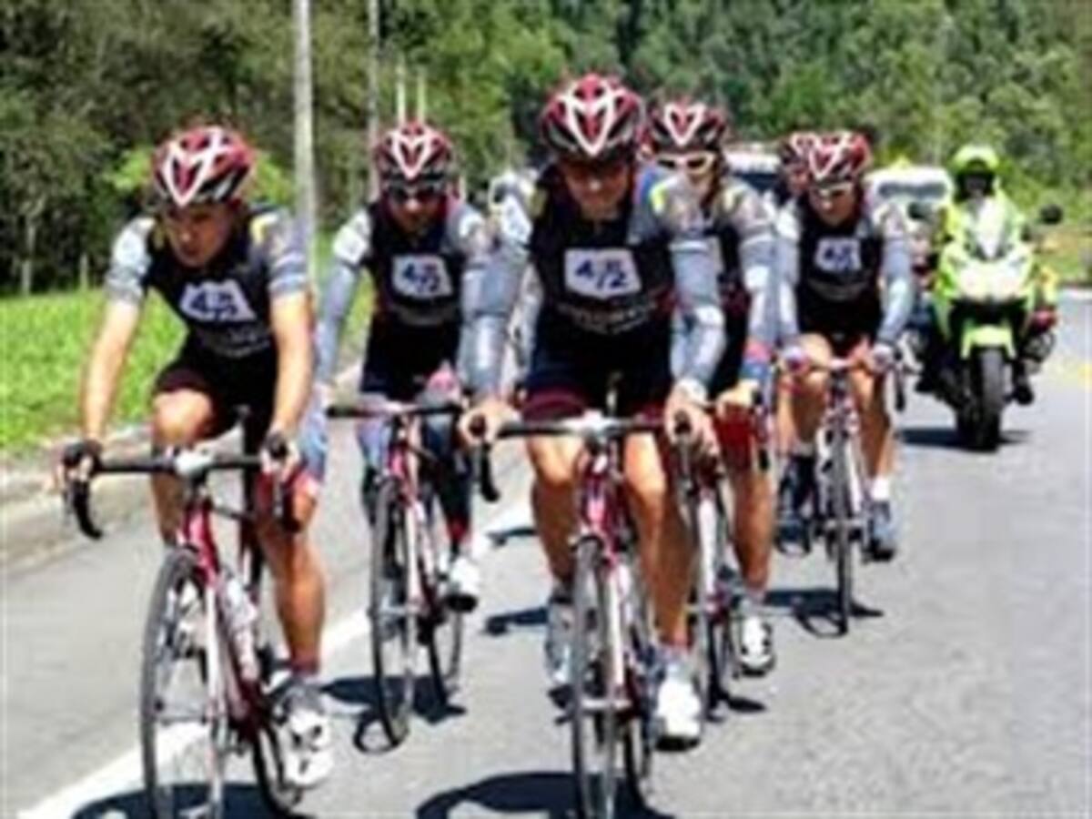 Equipo colombiano de ciclismo 4-72 invitado al Tour de l''Avenir