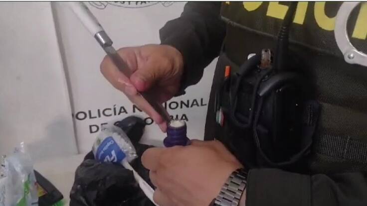 En una chupa para destapar baño ocultaba marihuana y cocaína