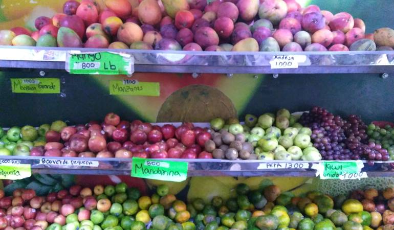 Productos agrícolas en la plaza de mercado de la 21 en Ibagué