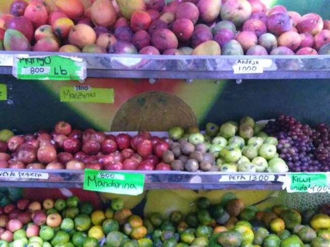 Productos agrícolas en la plaza de mercado de la 21 en Ibagué