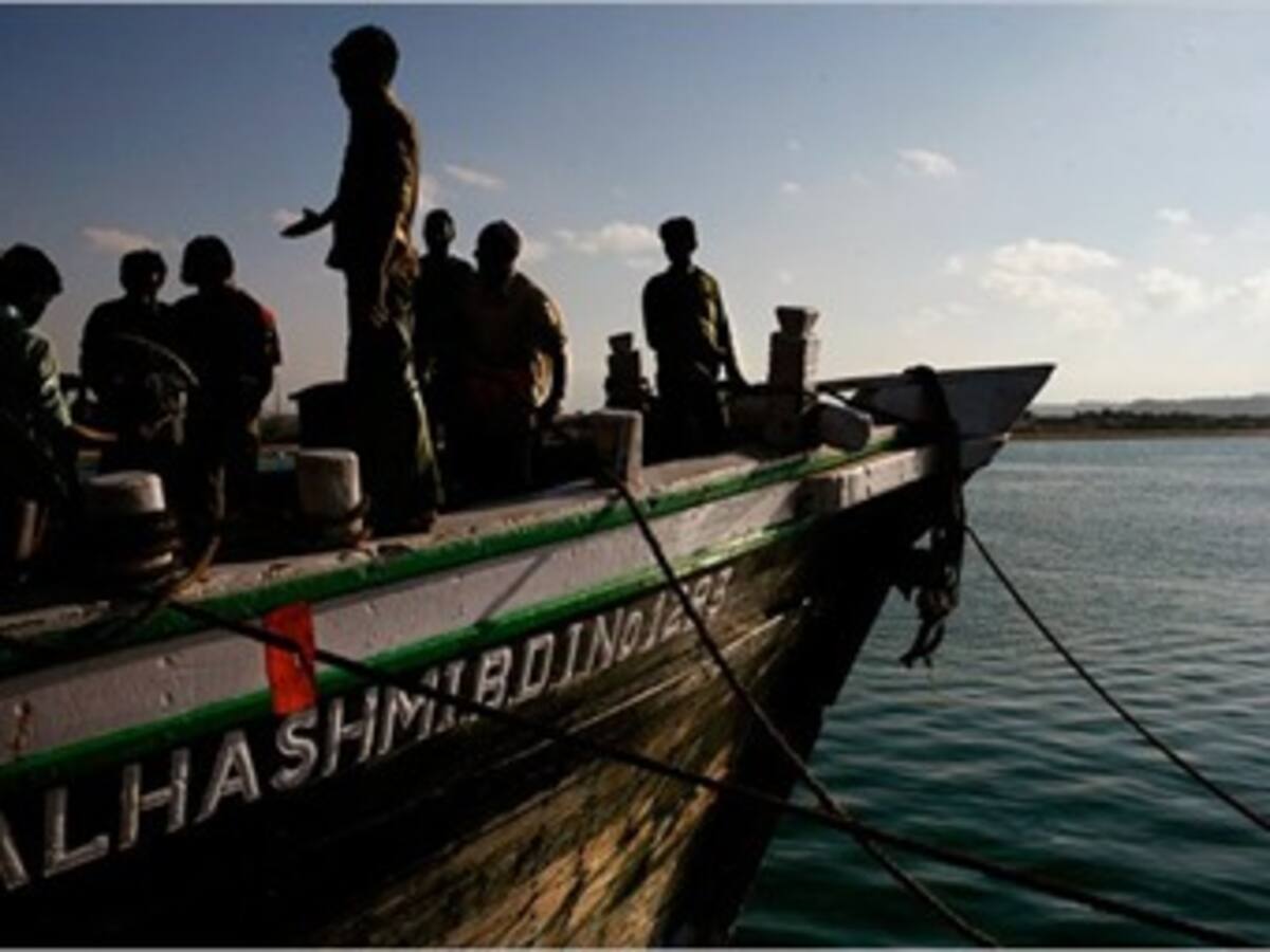 Embarcación extranjera pescaba ilegalmente