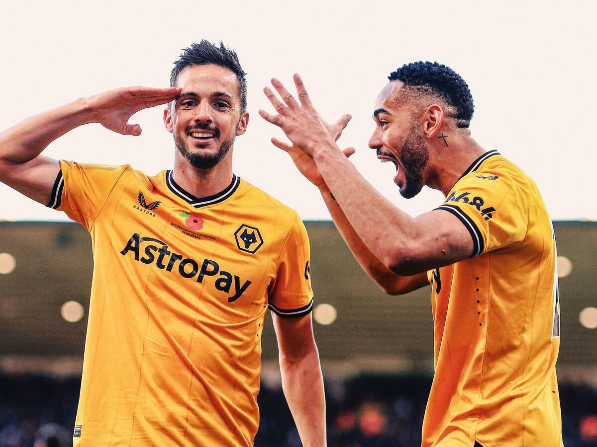 Tottenham perdió sobre la hora y desperdició la oportunidad de ser líder