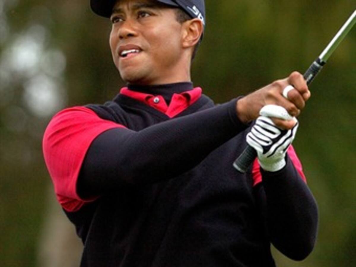 Tiger Woods regresa al Frys.com Open tras dos meses de baja por lesión