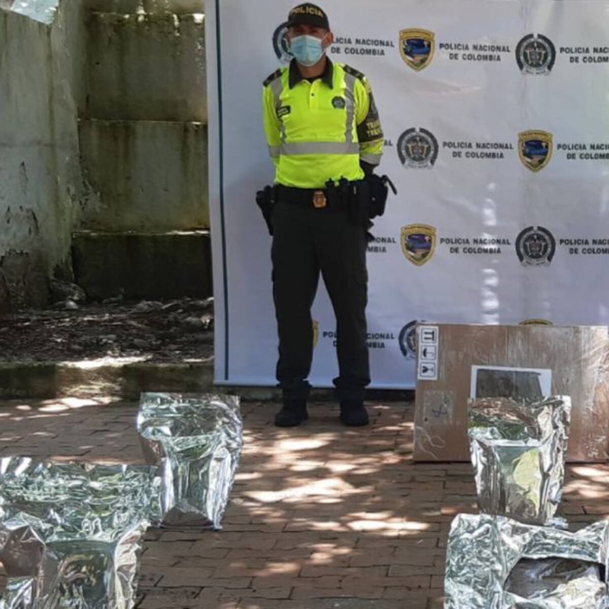 Incautados 9 kilos de marihuana en un camión de encomiendas