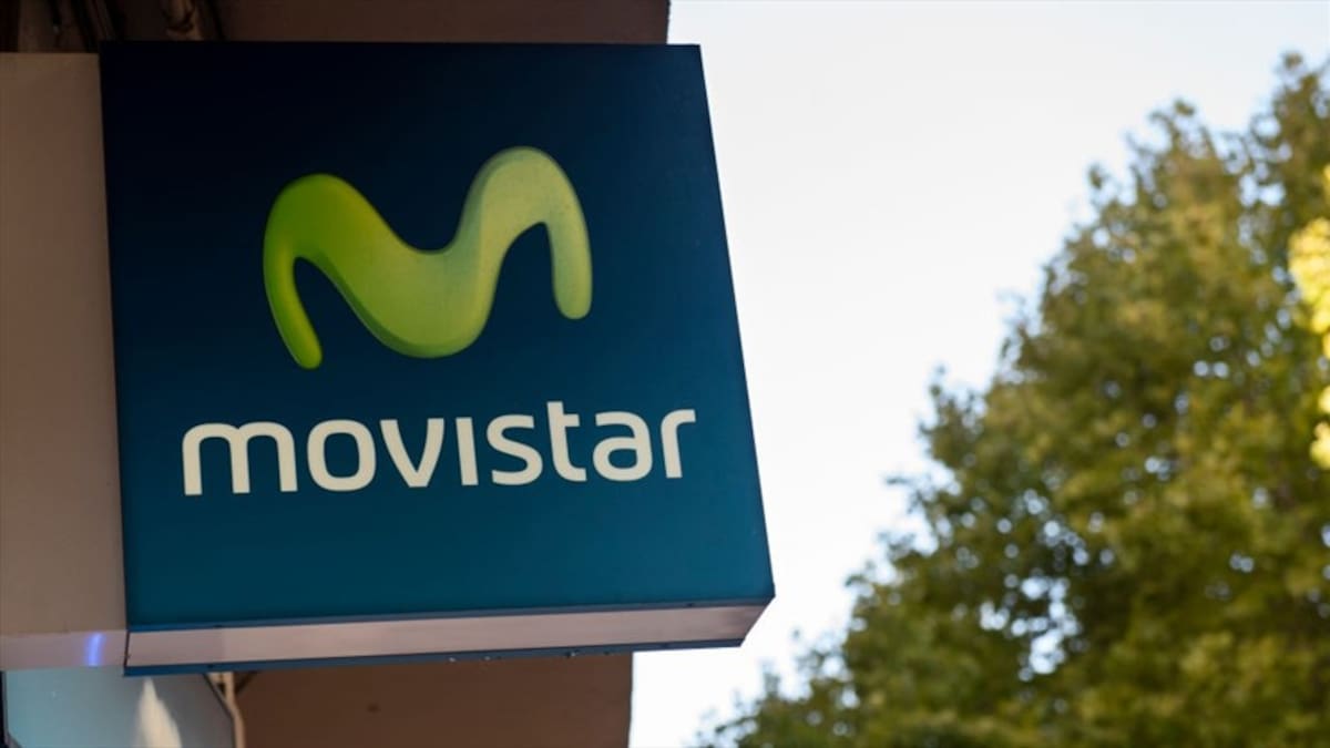 Millonaria multa de la SIC contra Movistar por no evitar fraudes tras falsa reposición de SIM CARD