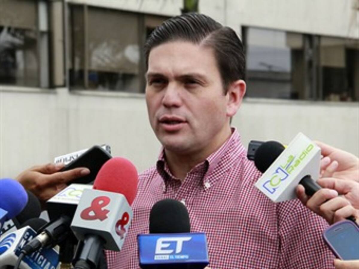 “Inconcebible que informe de Memoria Histórica compare a militares con terroristas”