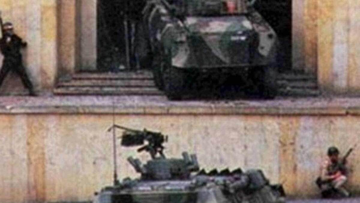 'Ya es imposible investigar a los ex guerrilleros': Carlos Medellín