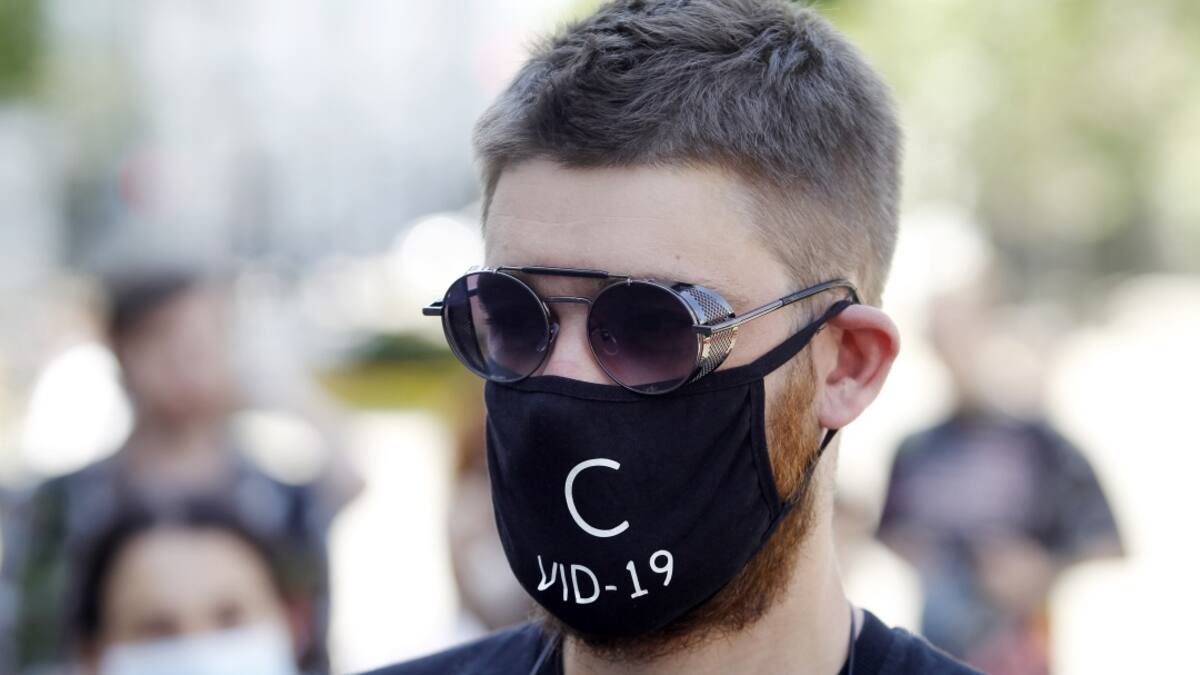 Trucos para que no se empañen las gafas cuando usa tapabocas