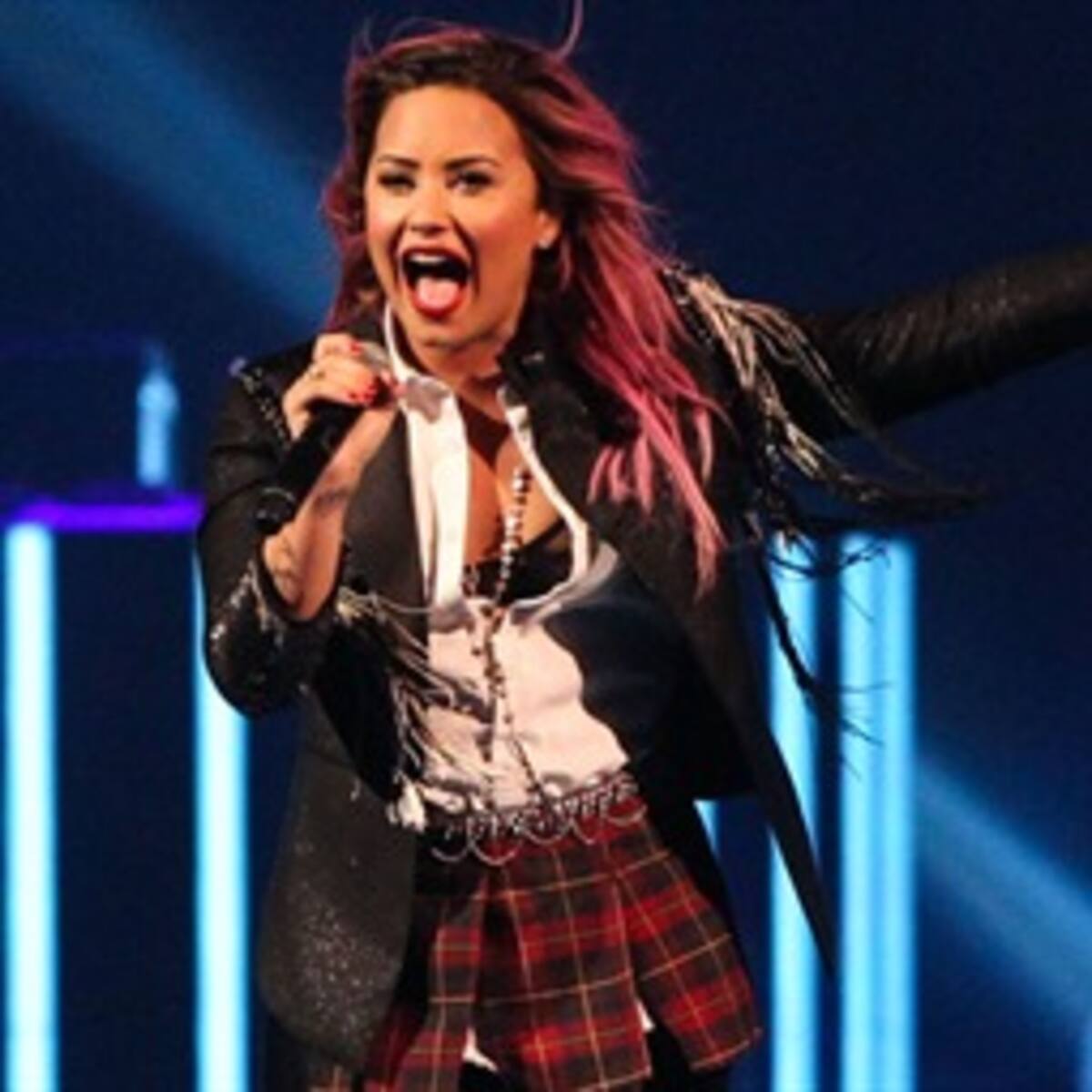 Demi Lovato se solidariza con Miley Cyrus