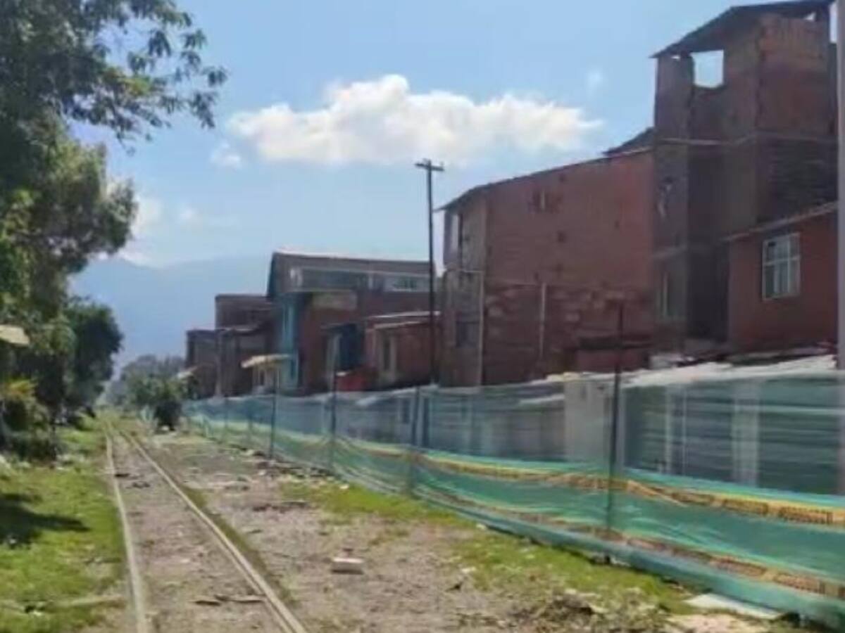 Regiotram de Occidente se abre paso por Bogotá