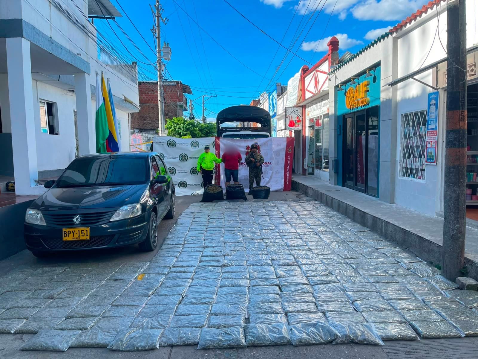 Incautación de 232.700 gramos de marihuana en Tesalia. Foto Relacionada 