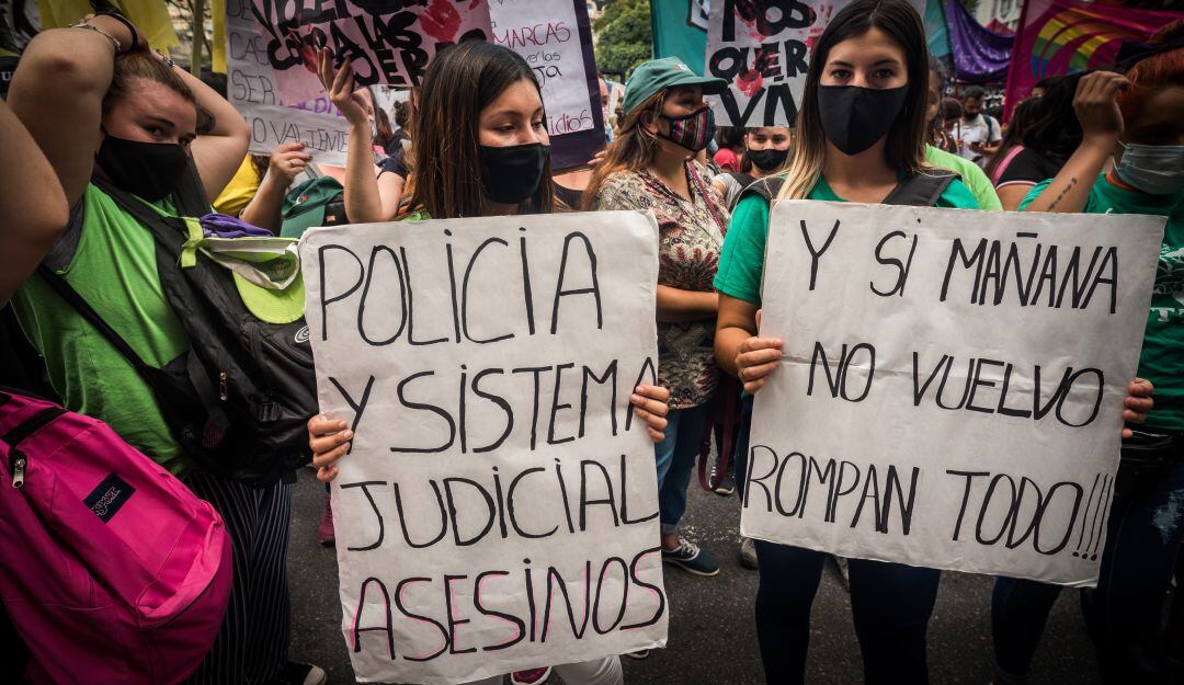 Manifestación contra los feminicidios en Argentina. 