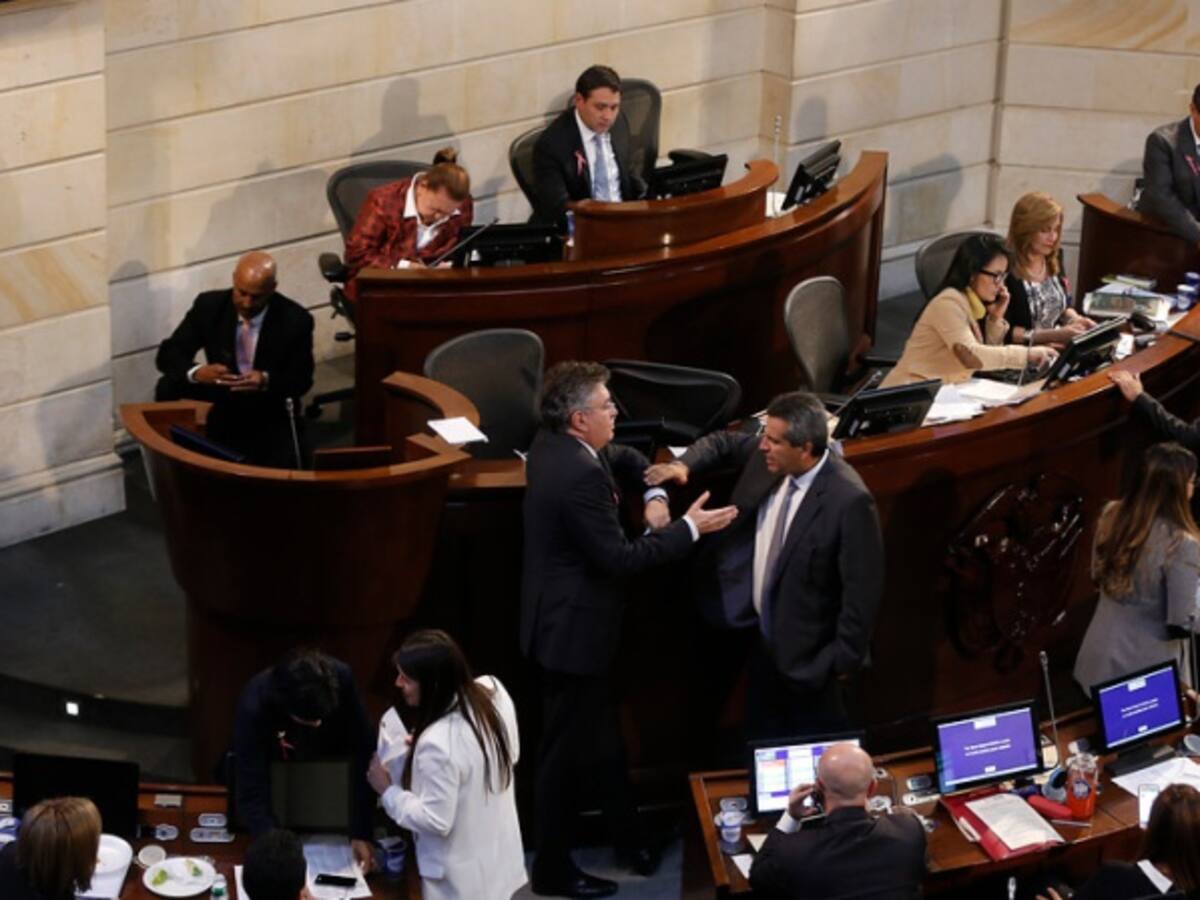 Senado estudia ascensos de 39 oficiales de las Fuerzas Militares y Policía