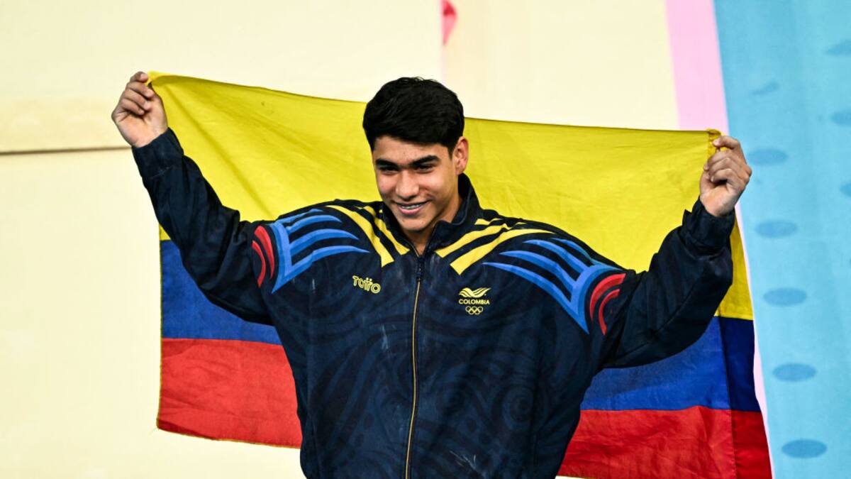 No todo es dinero, es más importante la camiseta del país: Entrenador de Ángel Barajas