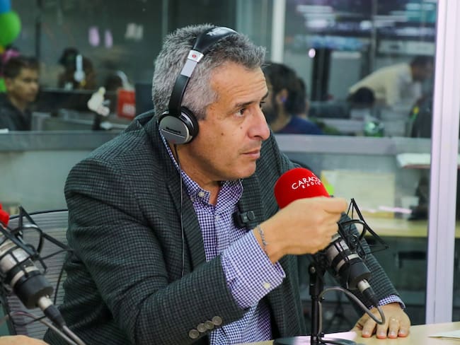 Luis Fernando Velasco, Ministro del Interior / Foto: Caracol Radio