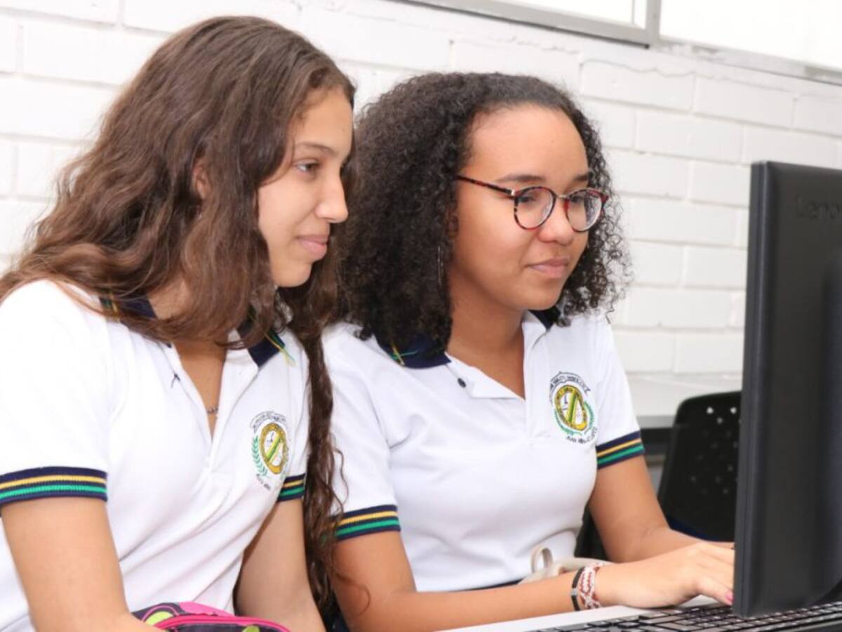 MinTic entregará 1.500 computadores para educación virtual en Barranquilla
