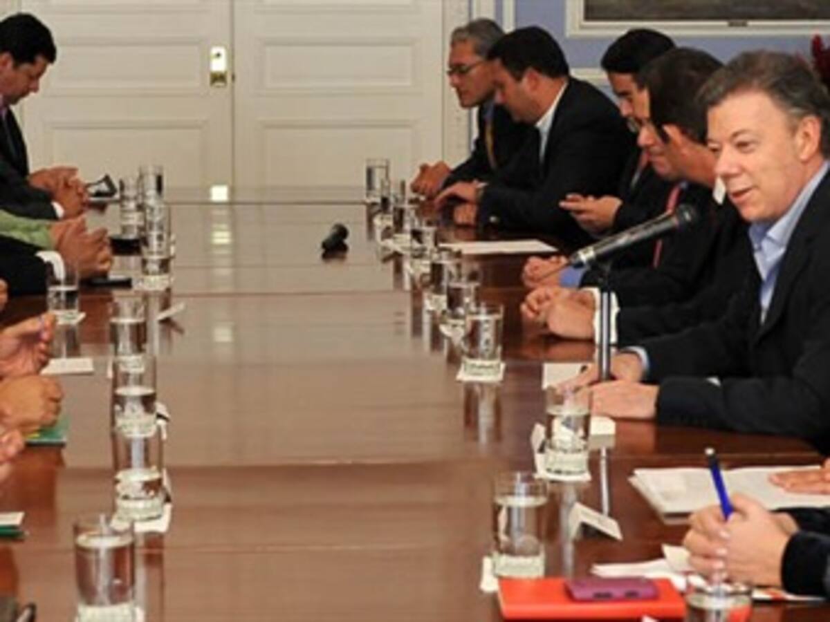 Nunca he recibido del Partido Verde petición de cuotas burocráticas: Santos