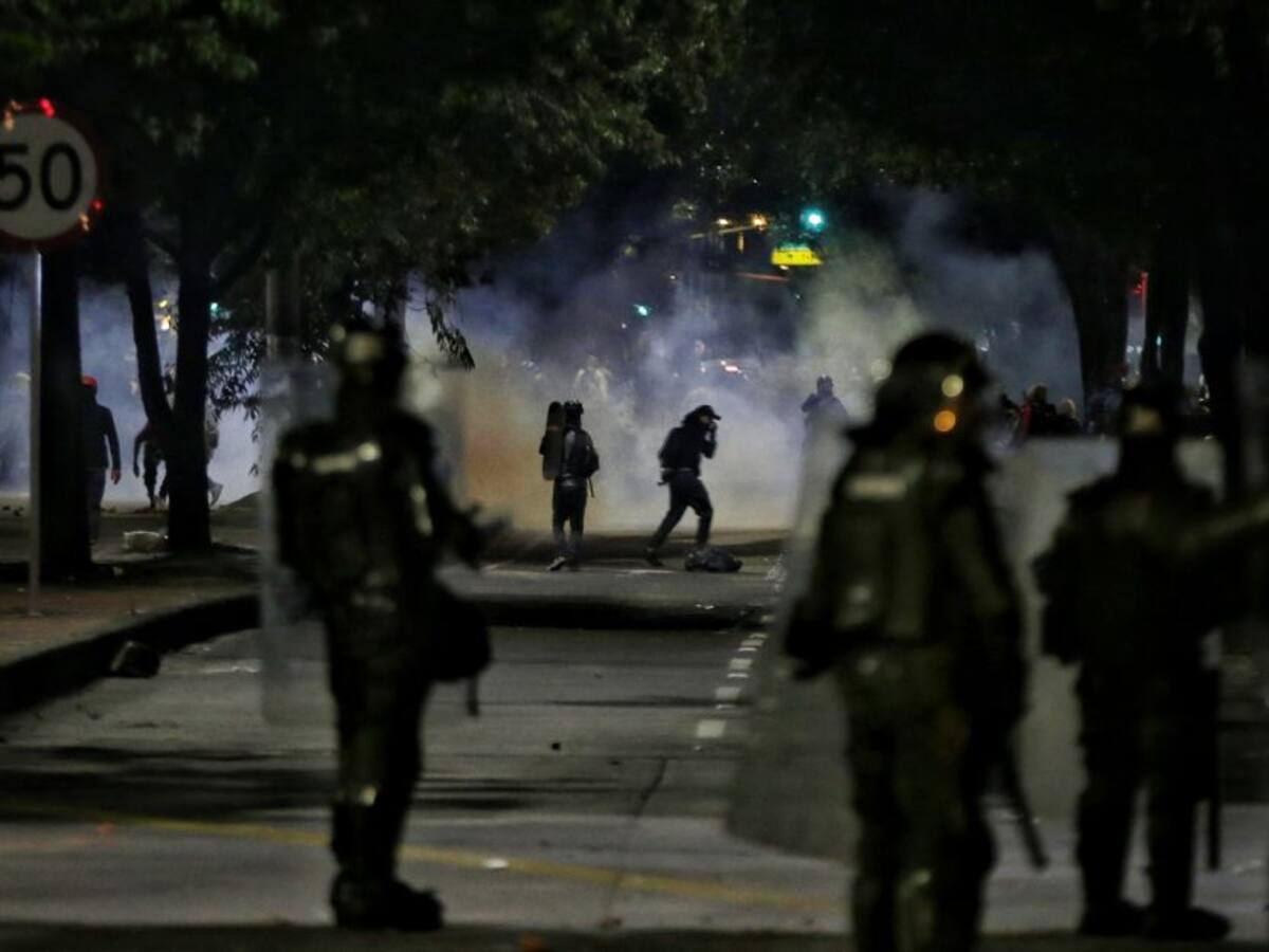 Al menos tres heridos en enfrentamientos con fuerza pública en Buenaventura