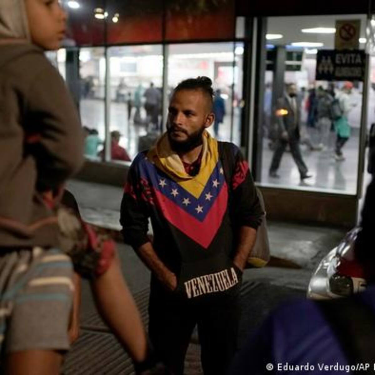 Migrantes venezolanos protestan en fronteras de México