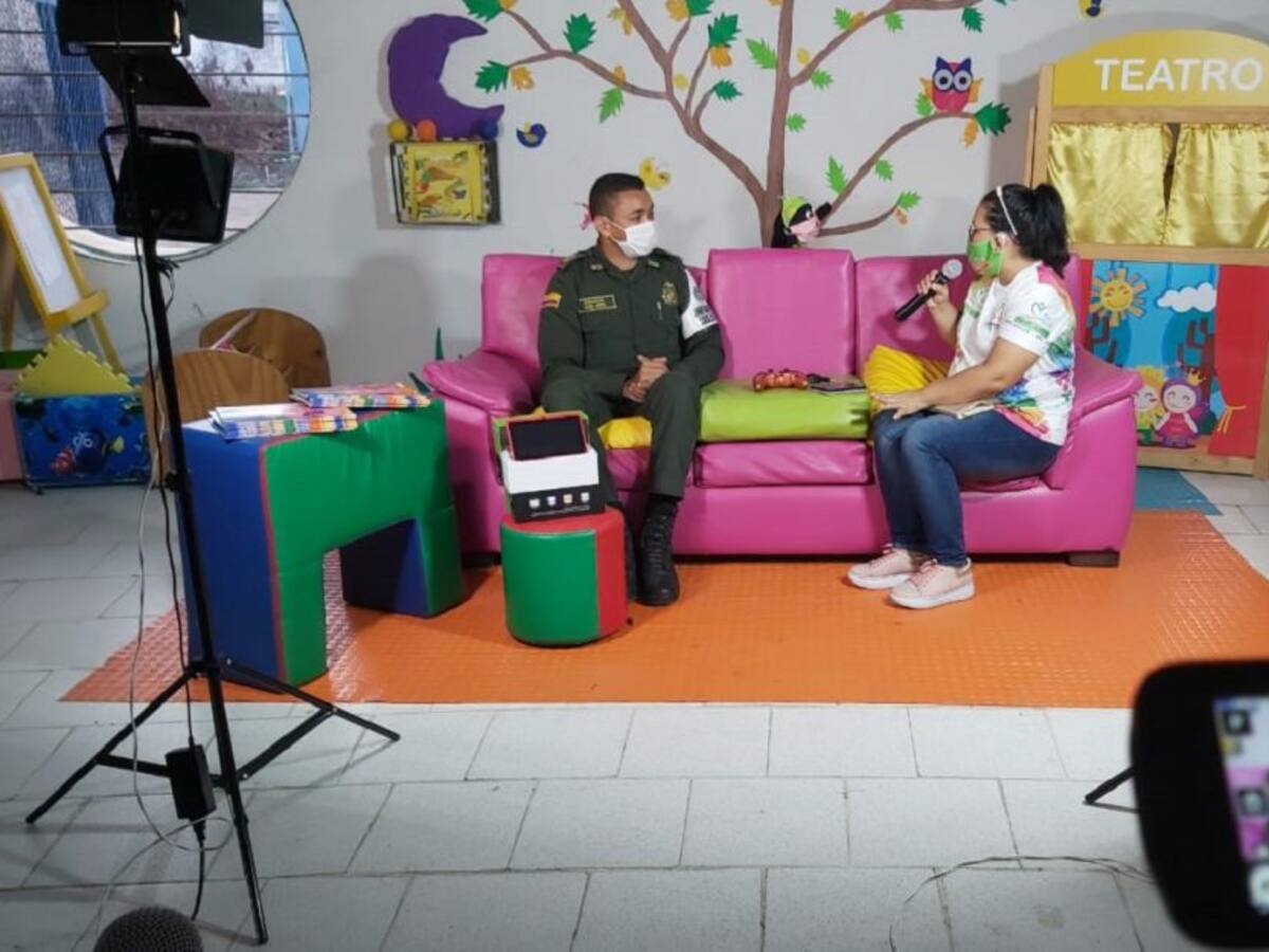 En Bolívar, Policía implementa estrategia de clases virtuales para colegios