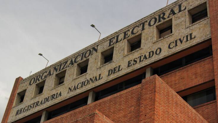 Se mueve el sonajero de la elección del registrador nacional