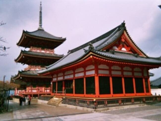 Jazz, café y manga para acercar el budismo a los jóvenes japoneses