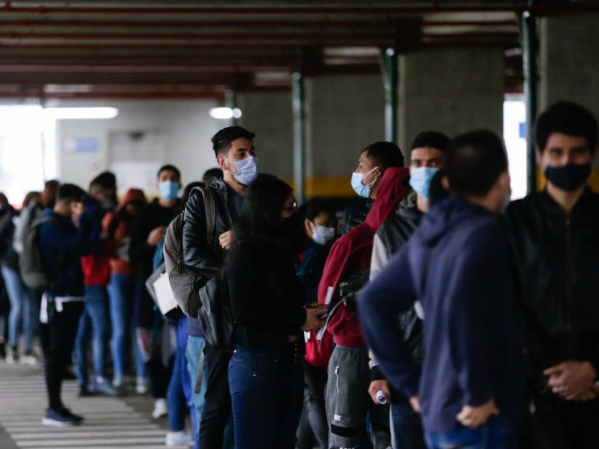 Cuarto pico de COVID-19 se daría en noviembre