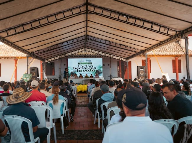 La Agencia Nacional de Tierras entregó más de 300 titulos a campasinos en el Catatumbo