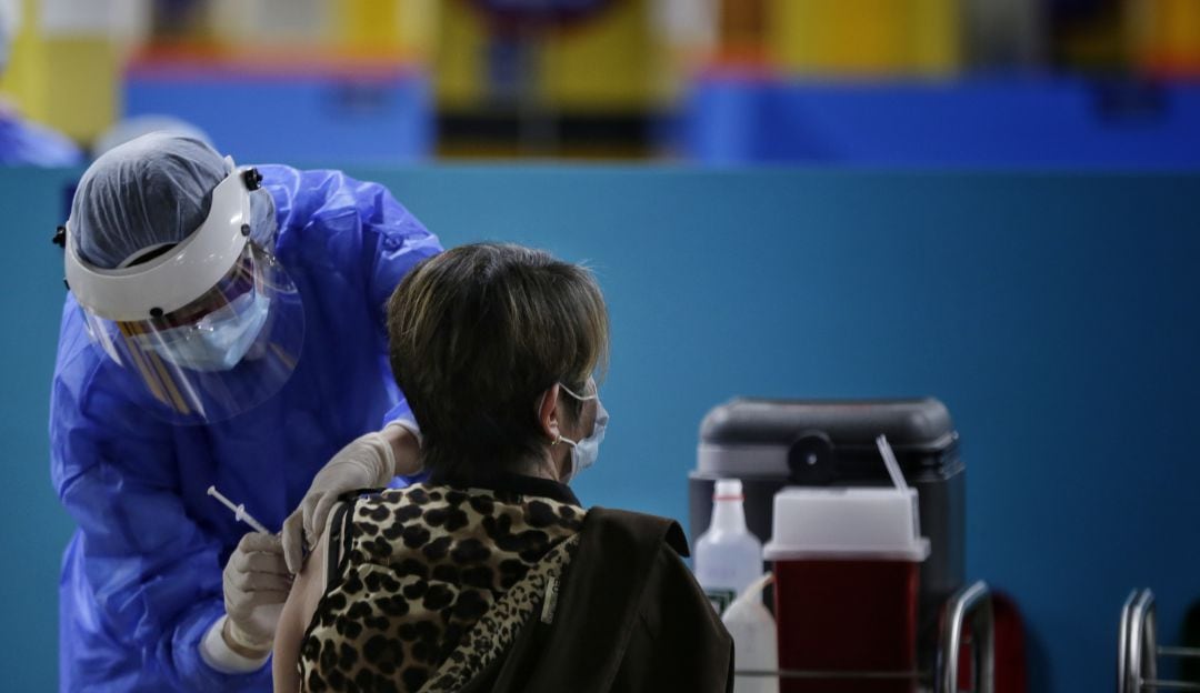 Vacunación contra la COVID-19