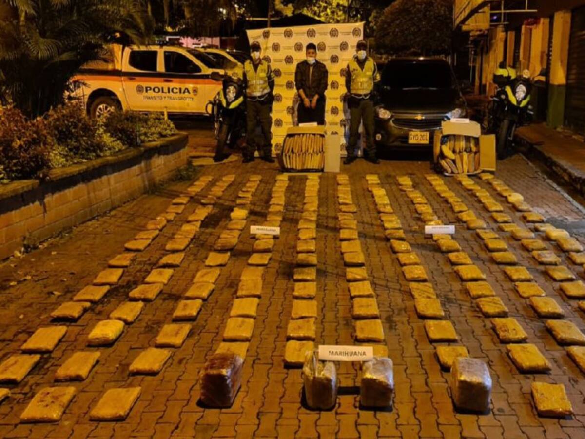 Un hombre pretendía huir con 200 kg de marihuana luego de evadir un pare