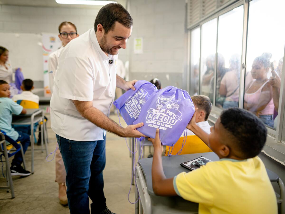 Más de 200 mil estudiantes bolivarenses de instituciones públicas iniciaron año escolar