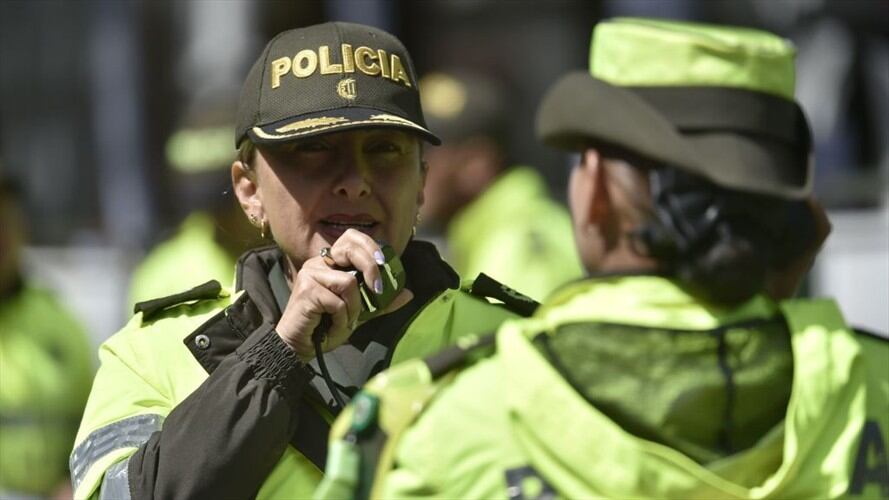 Se trata de una aplicación que tendrán los policías en un dispositivo que permite la lectura de las huellas dactilares y el escaneo de la cédula de ciudadanía. Foto: Getty Images