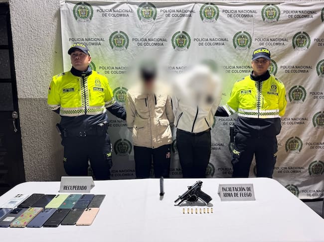 TransMilenio anunció que ya está en Colombia el primer articulado eléctrico: “Vienen nueve más”. (Foto: cortesía Policía Bogotá)