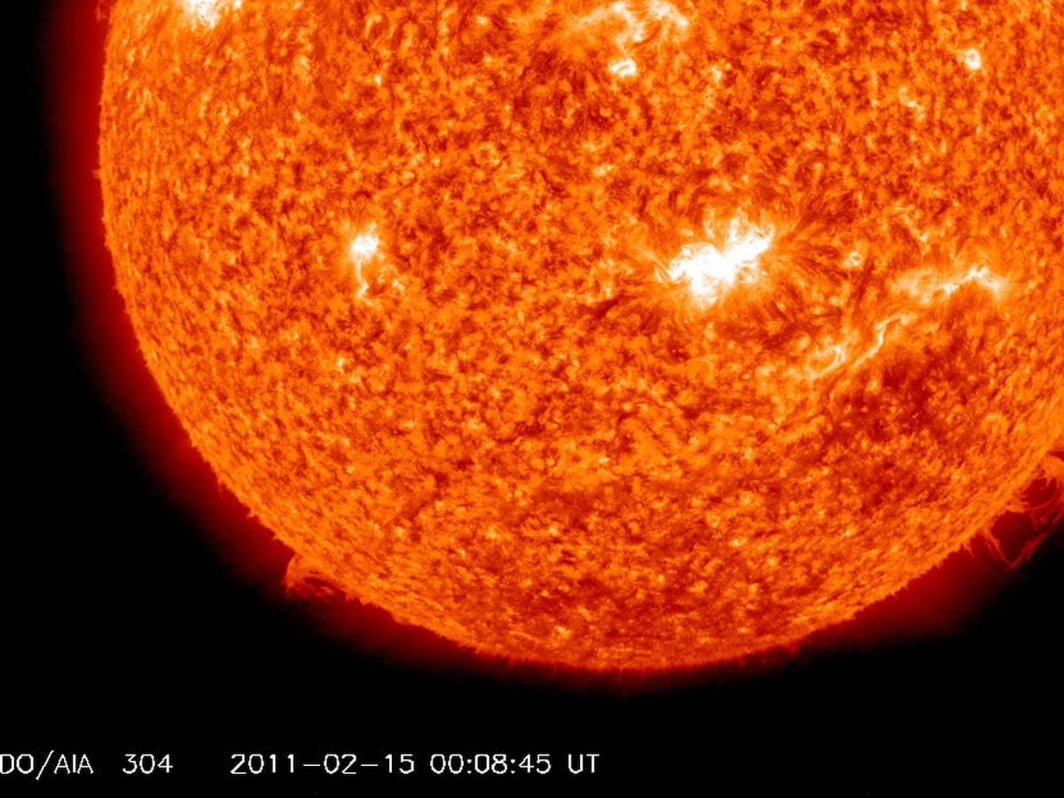 ¿Por qué el Sol tiene una mancha negra? Raro fenómeno desataría tormentas