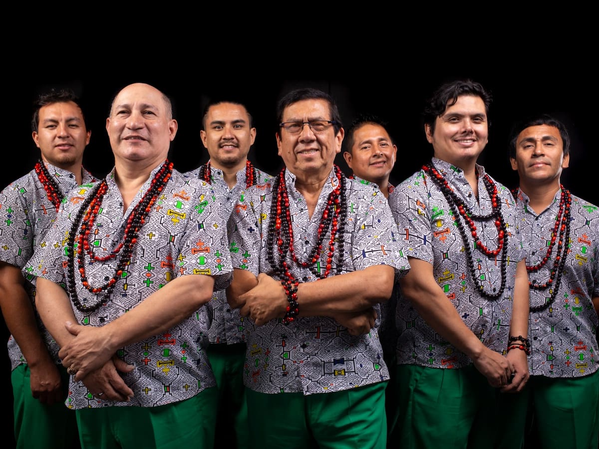 Los colombianos invitados por “Los Mirlos” a hacer cumbia psicodélica de la Amazonía peruana
