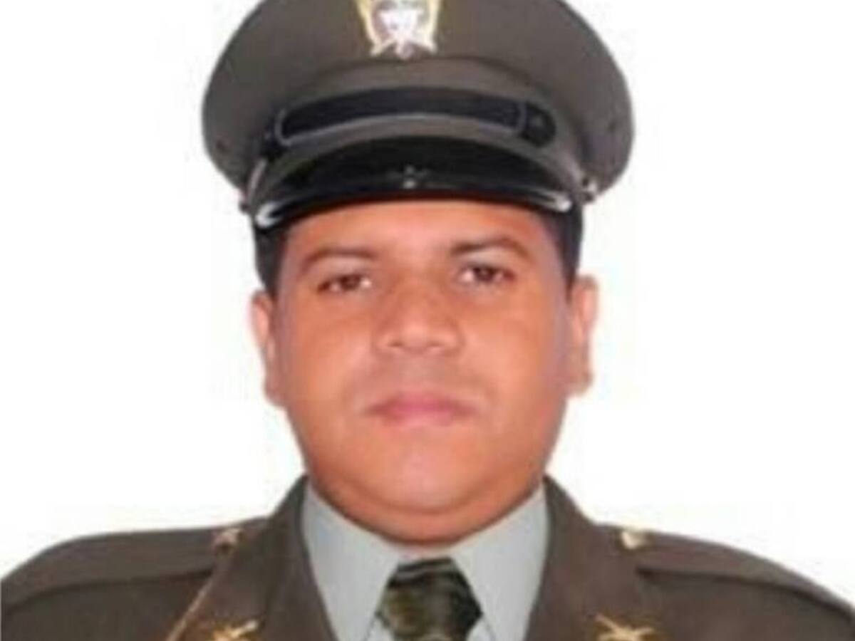 $20 millones de recompensa por autores del asesinato de patrullero